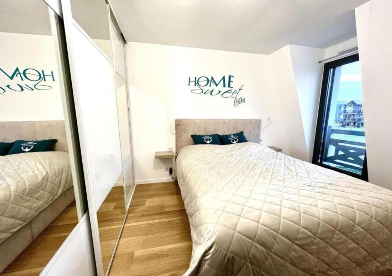 Apartmán Sejour Authentique - Balcon, Parking & Wifi Ultra-Rapide Deauville Exteriér fotografie