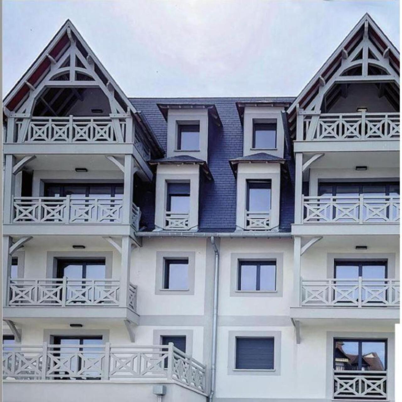 Apartmán Sejour Authentique - Balcon, Parking & Wifi Ultra-Rapide Deauville Exteriér fotografie